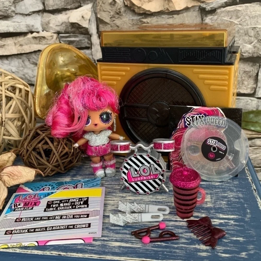 Stix Queen RM-001 LOL Surprise Remix Hair Flip Doll Box Glitterati Accessories